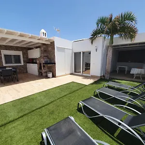  Villa Aries Spain